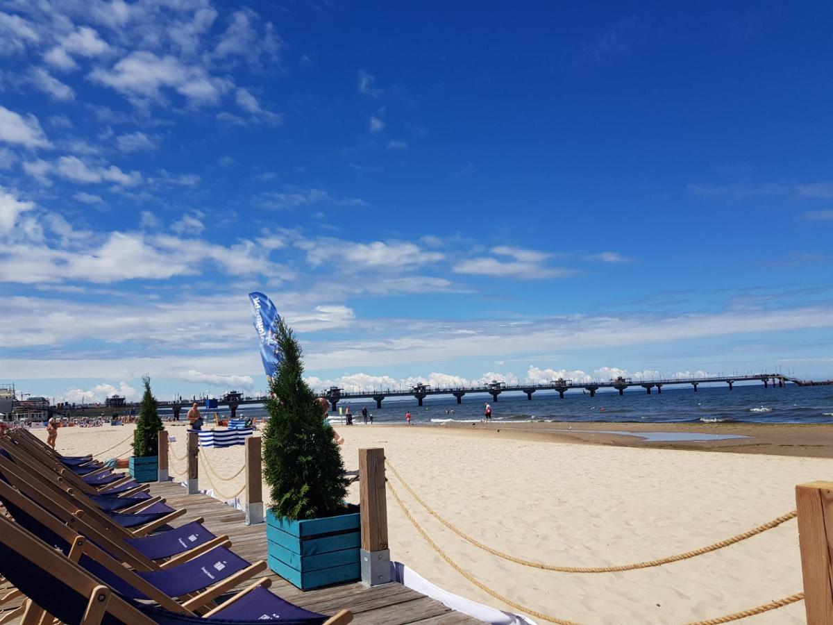 Strandidylle Apartment Mit Meerblick Und Kamin Мендзиздрое Екстериор снимка