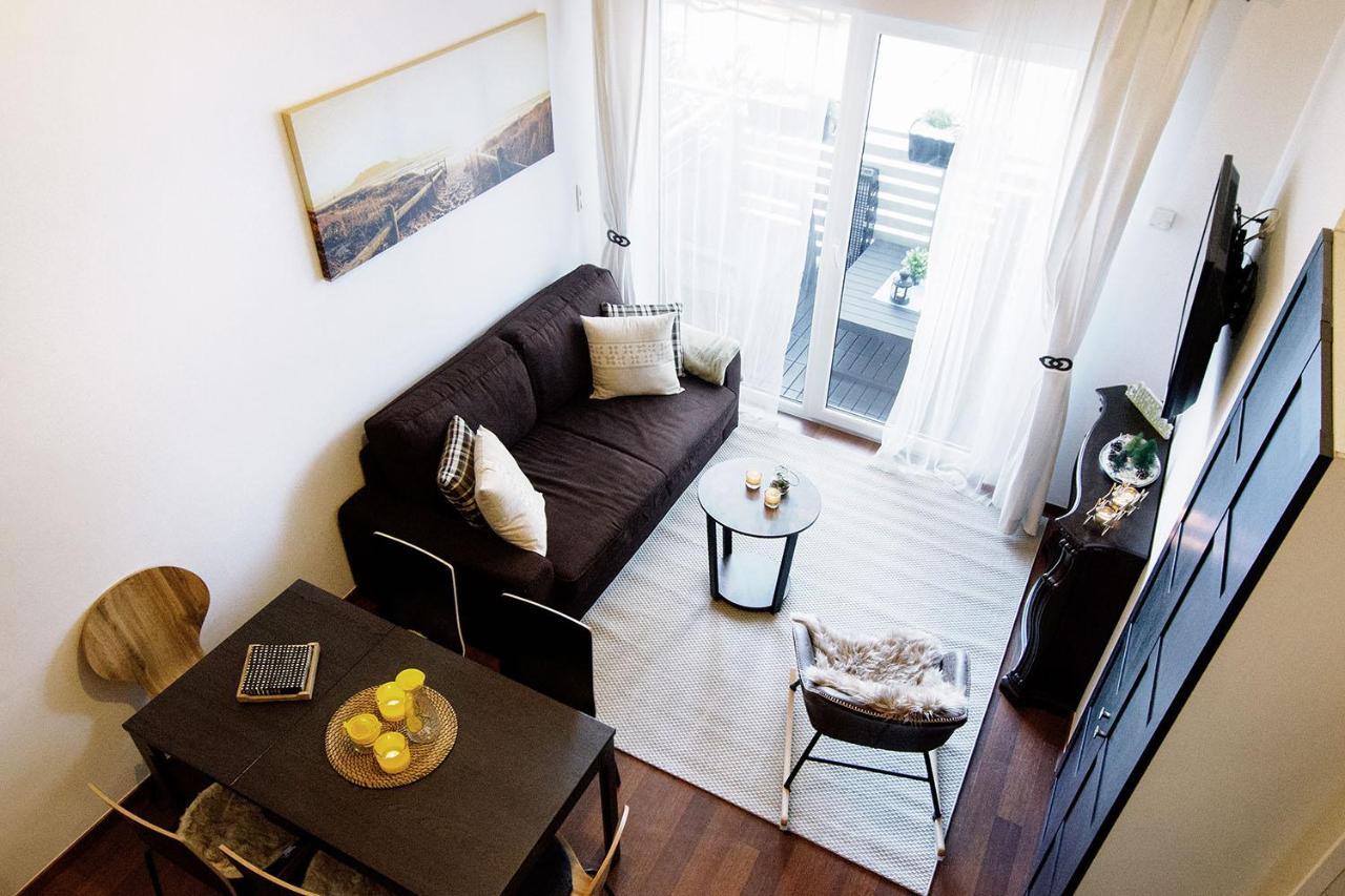 Strandidylle Apartment Mit Meerblick Und Kamin Мендзиздрое Екстериор снимка